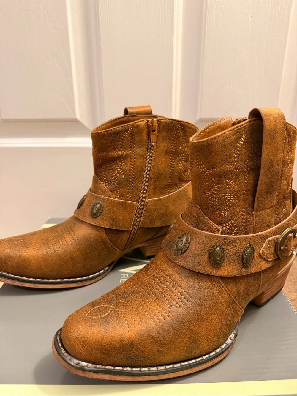 Natural Reflections Men's Tan Leather Short Western Boots with Concho Strap